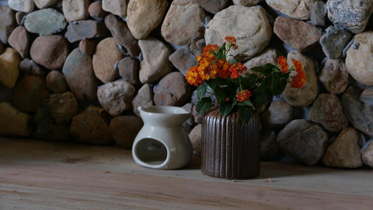 Nha Tan - Mai Chau Homestay And Tours Eksteriør bilde