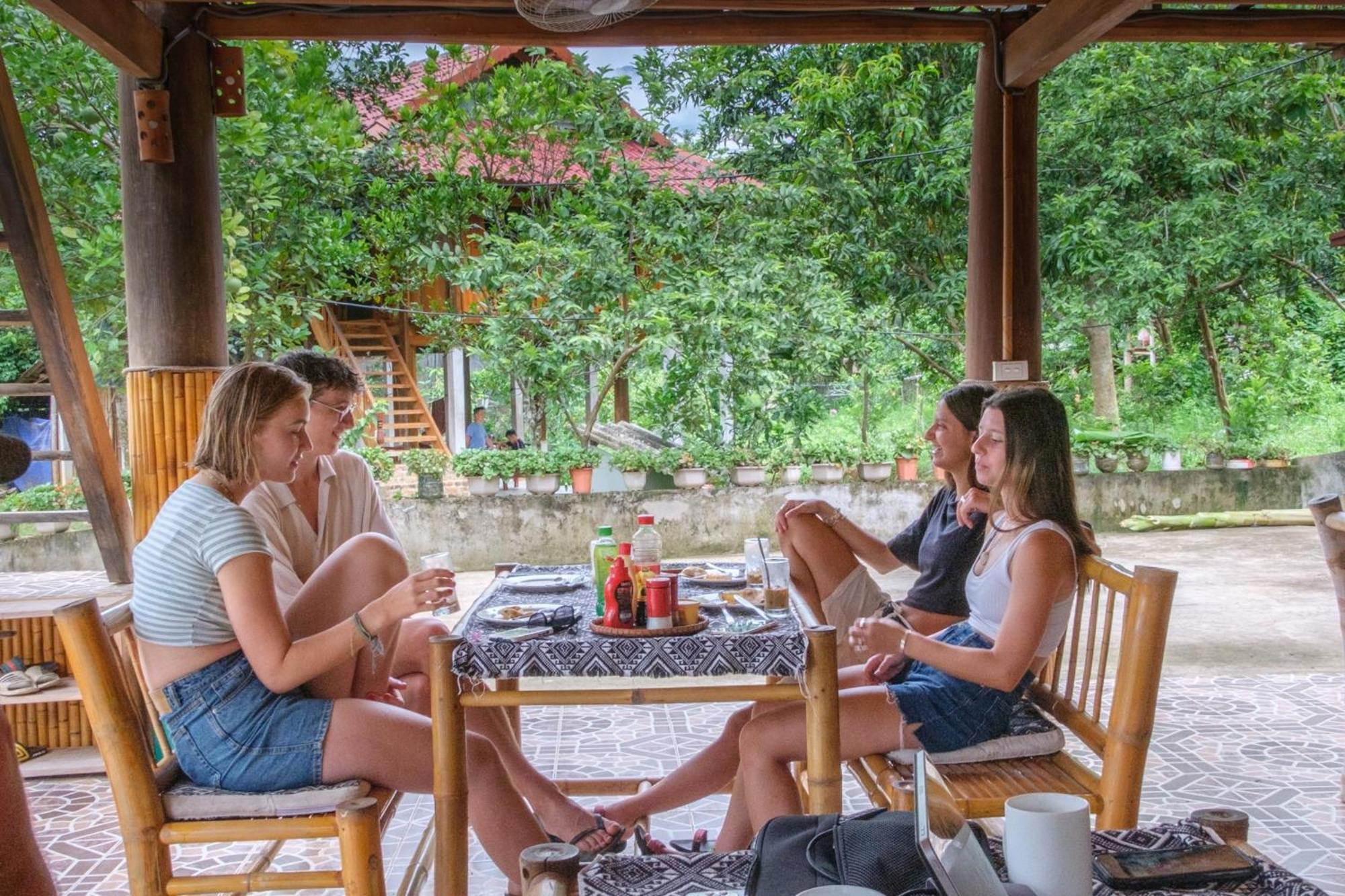 Nha Tan - Mai Chau Homestay And Tours Eksteriør bilde