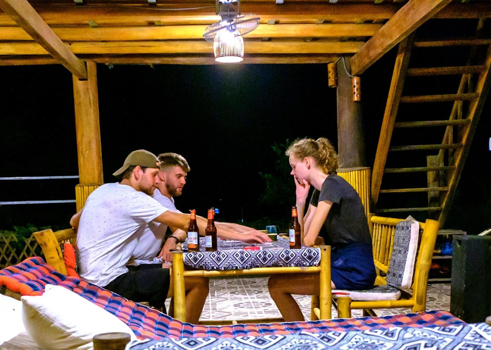 Nha Tan - Mai Chau Homestay And Tours Eksteriør bilde