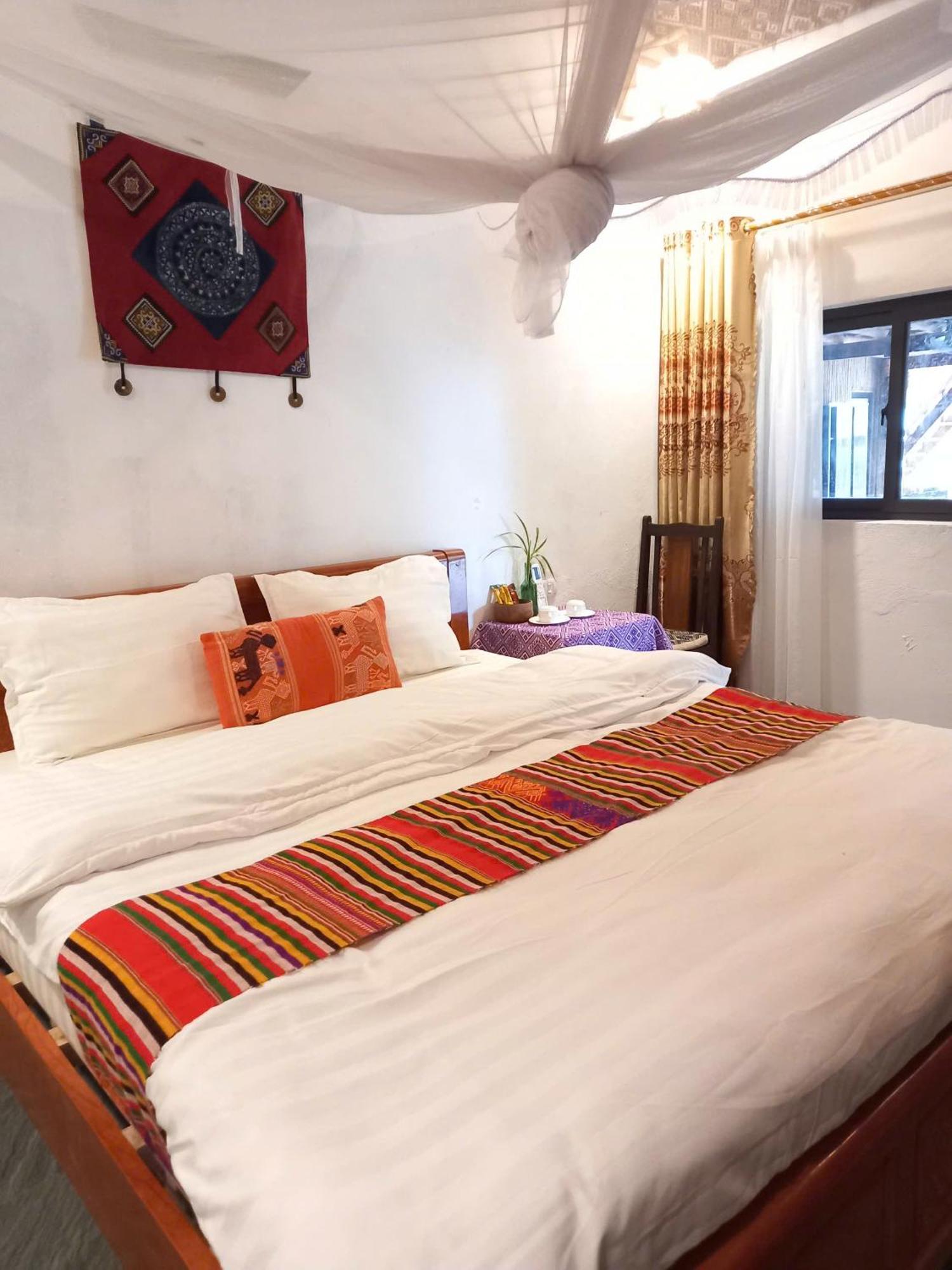 Nha Tan - Mai Chau Homestay And Tours Eksteriør bilde
