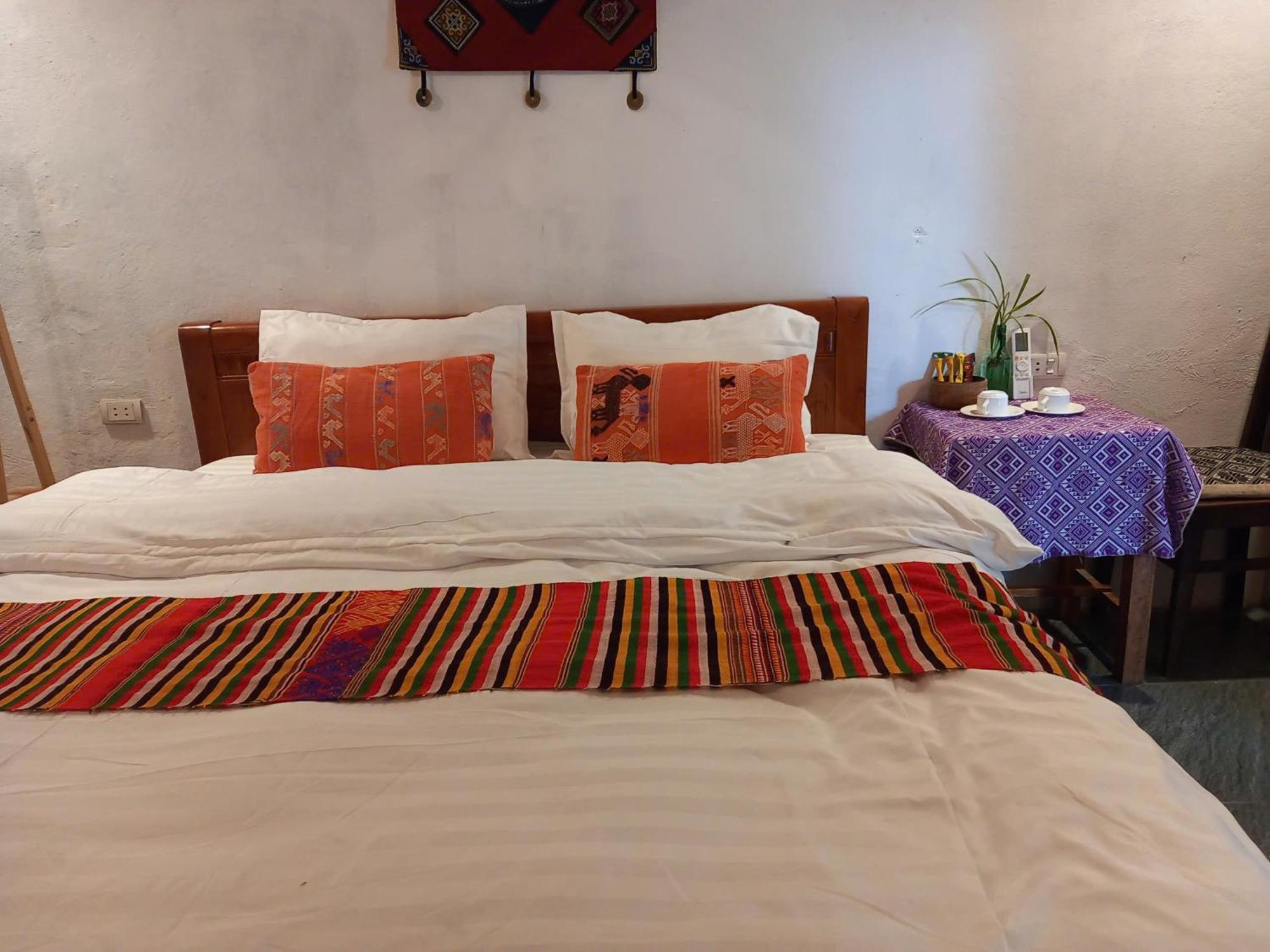 Nha Tan - Mai Chau Homestay And Tours Eksteriør bilde